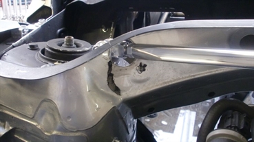 Wiechers Alu Domstrebe vorne oben für VW Beetle Bj.ab 2011 Spritzwand muß an 2 Punkten verändert werden Strebe Aluminium Racingline