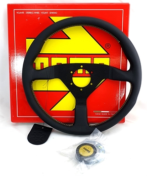 Momo Alkantara Sportlenkrad Montecarlo 320mm schwarz Naht rot black steering wheel volante